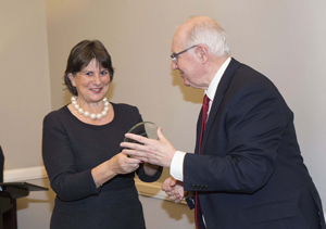 Victoria Tomlinson receiving award