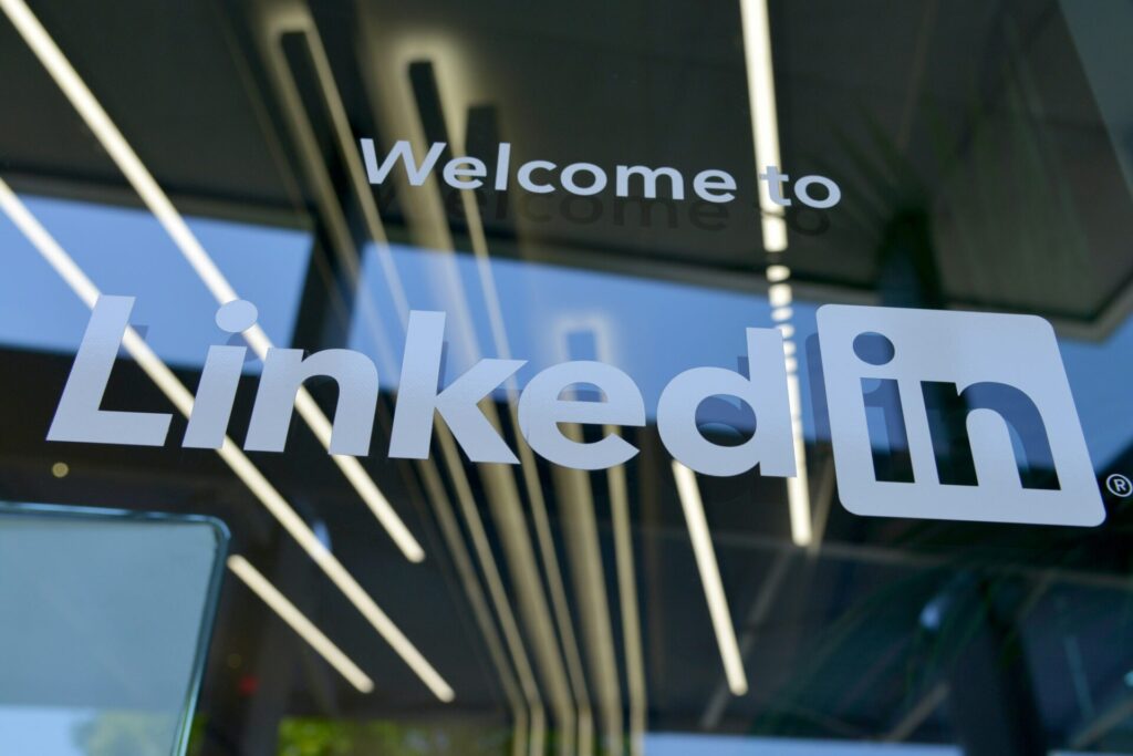 LinkedIn for Senior Partners image